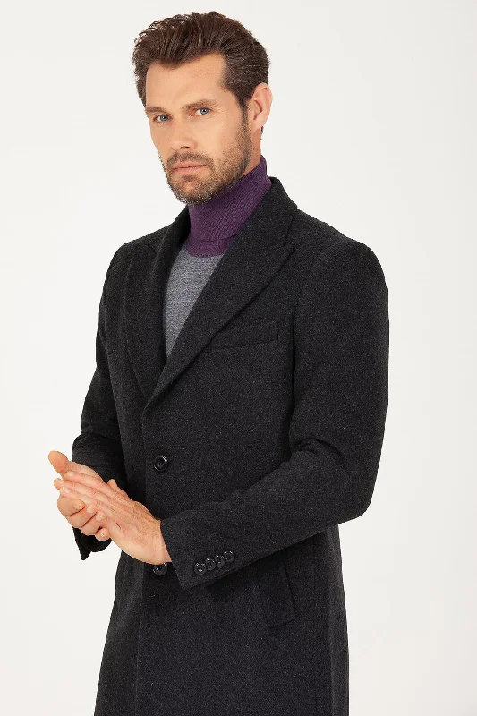 Relaxed Dresses Regular Fit Peaked Lapel Wool & Cashmere Black Overcoat