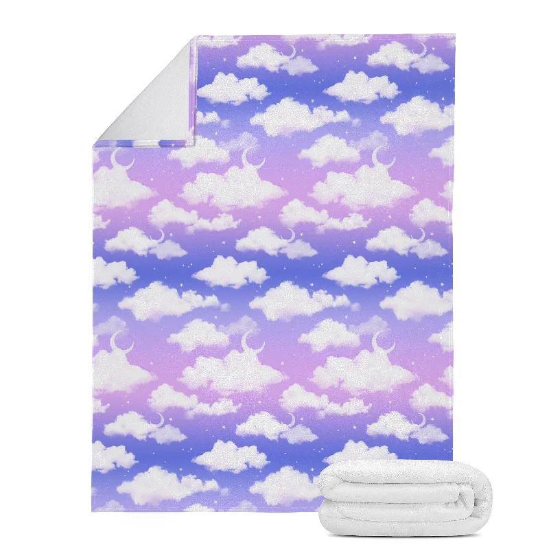 Classic Retro Cloudy Sky Blanket (Purple Gradient)