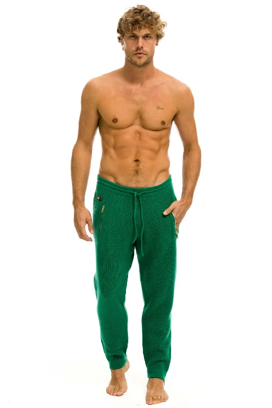 Design Must-have MEN'S VINTAGE CABIN CASHMERE SWEATER PANT - AMAZON