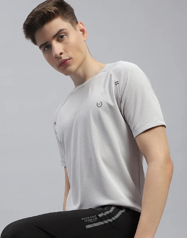 Cozy Fashions Men Grey Printed Round Neck Half Sleeve T-Shirt