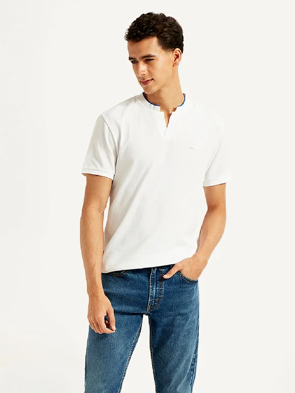 Easy-to-Wear Men's Solid Slim Fit Polo T-shirt