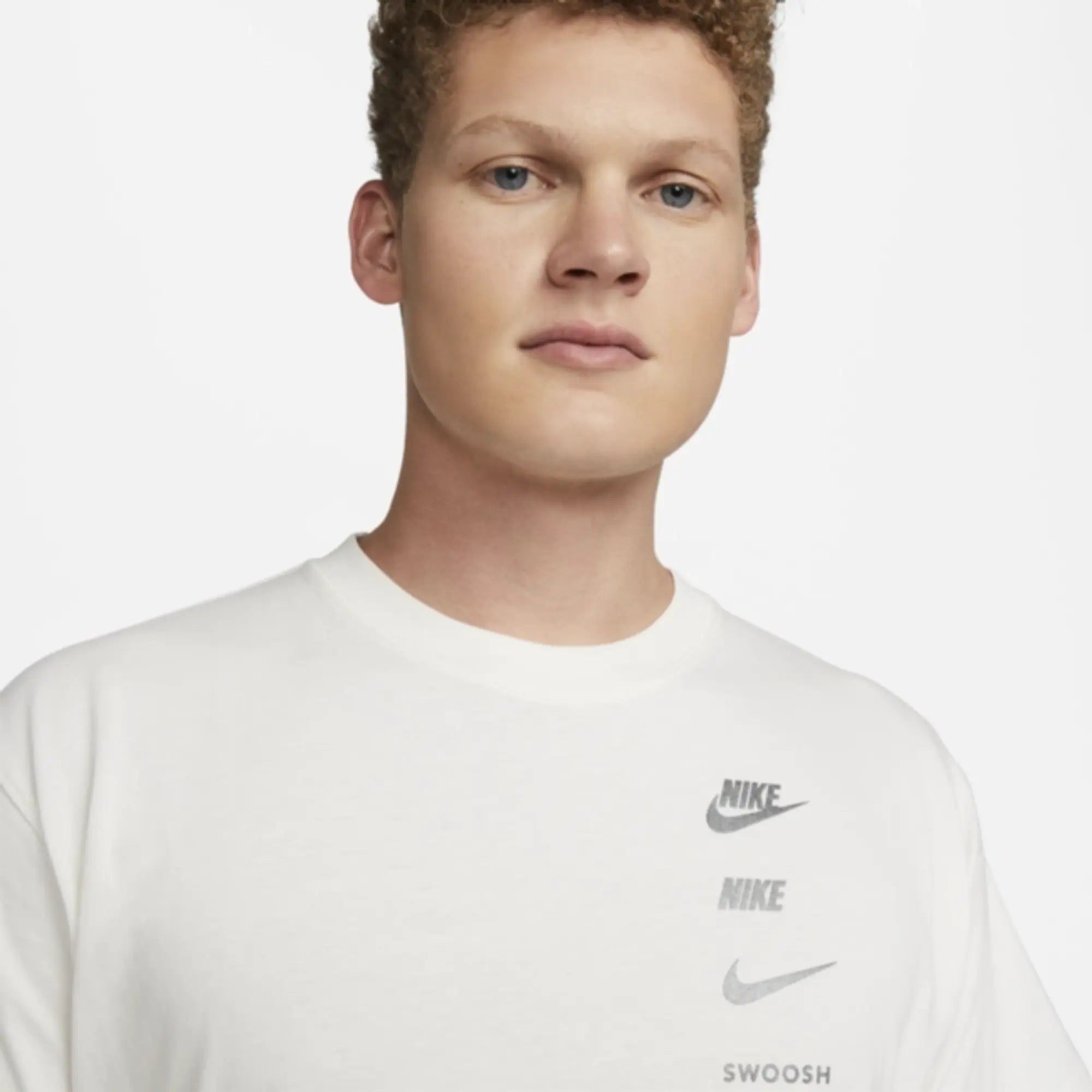 Preview New Products Nike Sportswear Standard Issue Men's T-Shirt