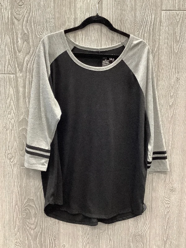 Light Layers Top 3/4 Sleeve By Terra & Sky  Size: 1x