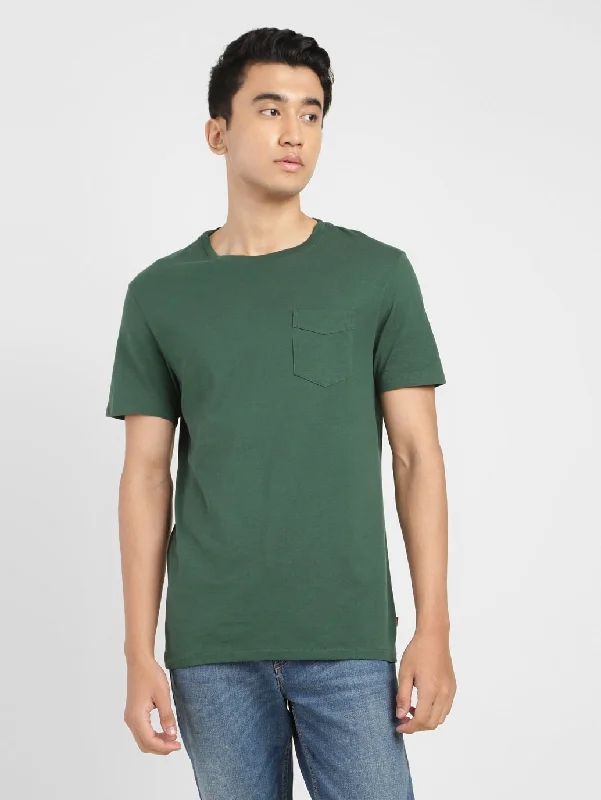 Noble And Elegant Men's Solid Crew Neck T-shirt