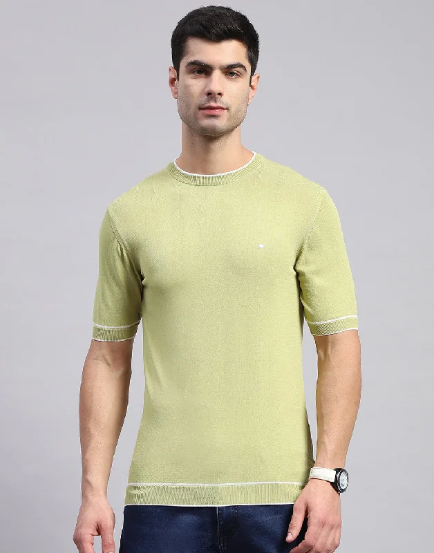 All-Day Comfort Men Olive Solid Round Neck Half Sleeve T-Shirt