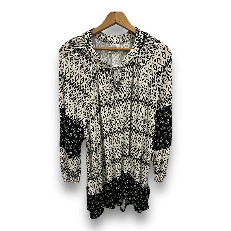 Leisure Travel Top Long Sleeve By Cato  Size: 2x