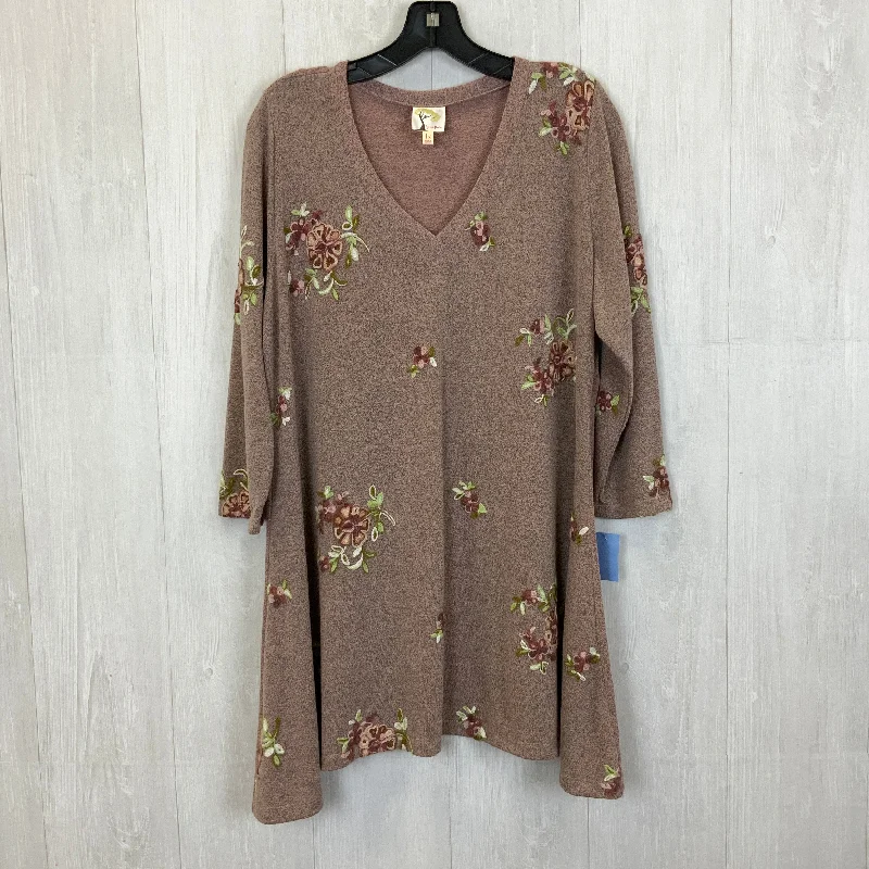 Trendy Traveler Top 3/4 Sleeve By Clothes Mentor  Size: 1x