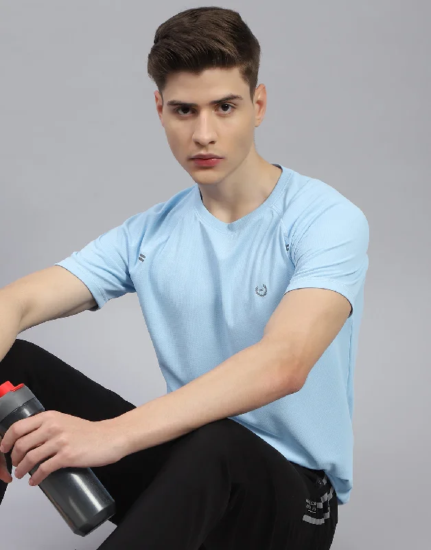 Light Layers Men Blue Printed Round Neck Half Sleeve T-Shirt