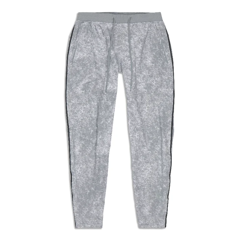 Comfortable Fashion Looks Textured Tech Pant - Resale